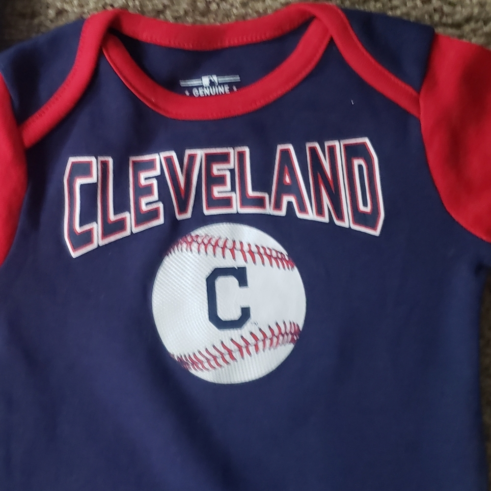 2 pk NEWBORN & INFANT CLEVELAND GUARDIANS ONESIE